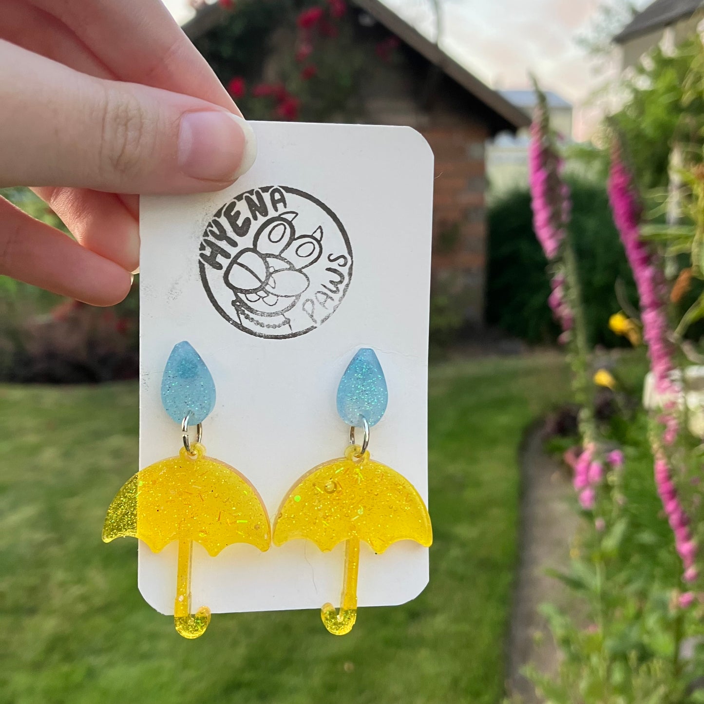 Rain dangles
