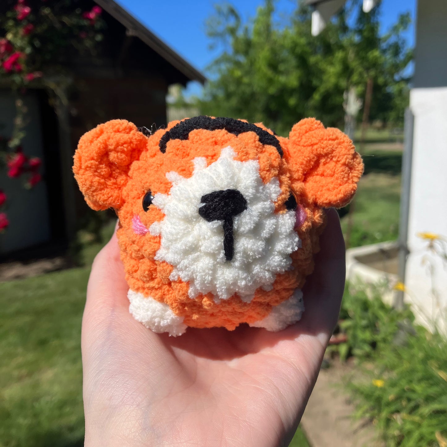 Amigurumi tigers