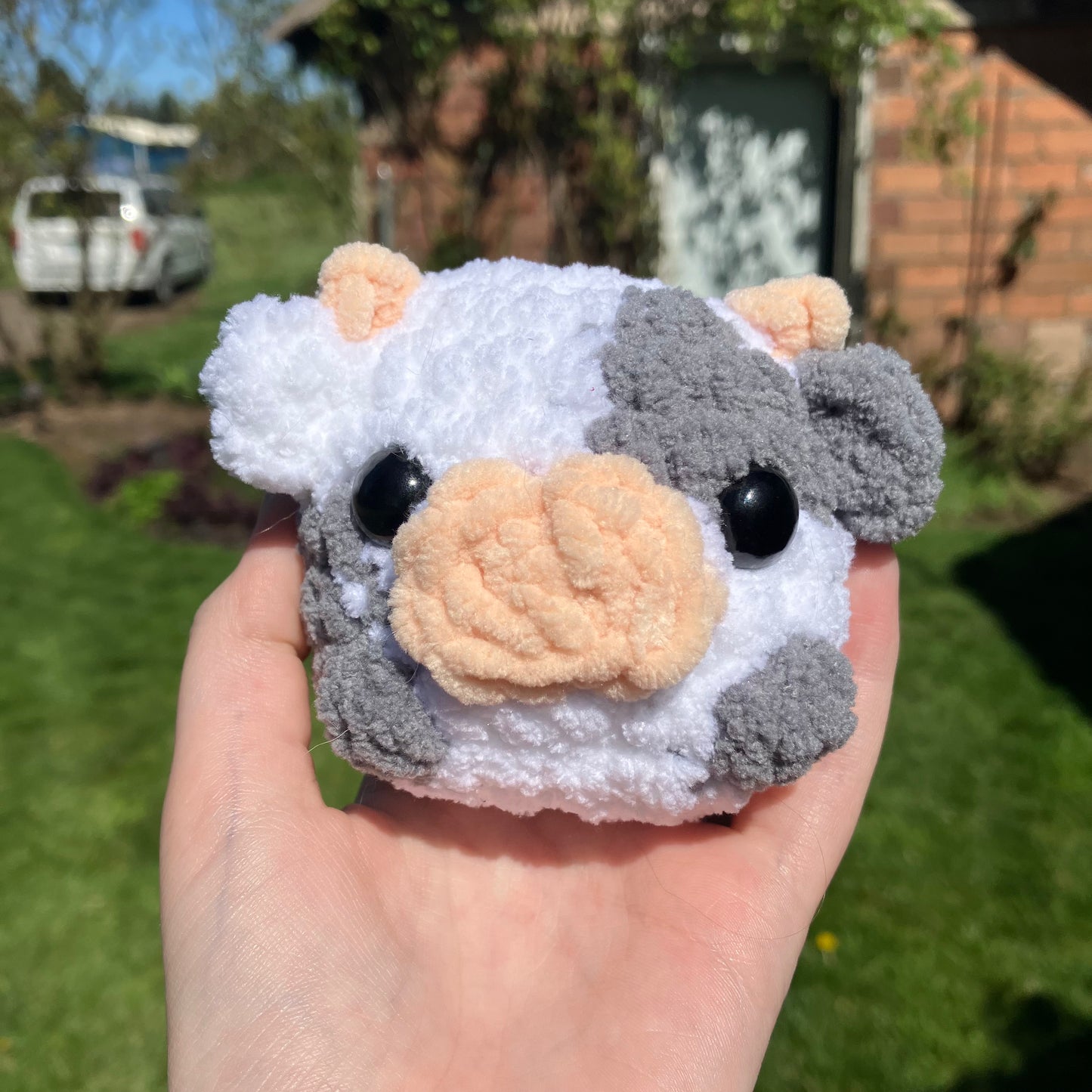Amigurumi cow